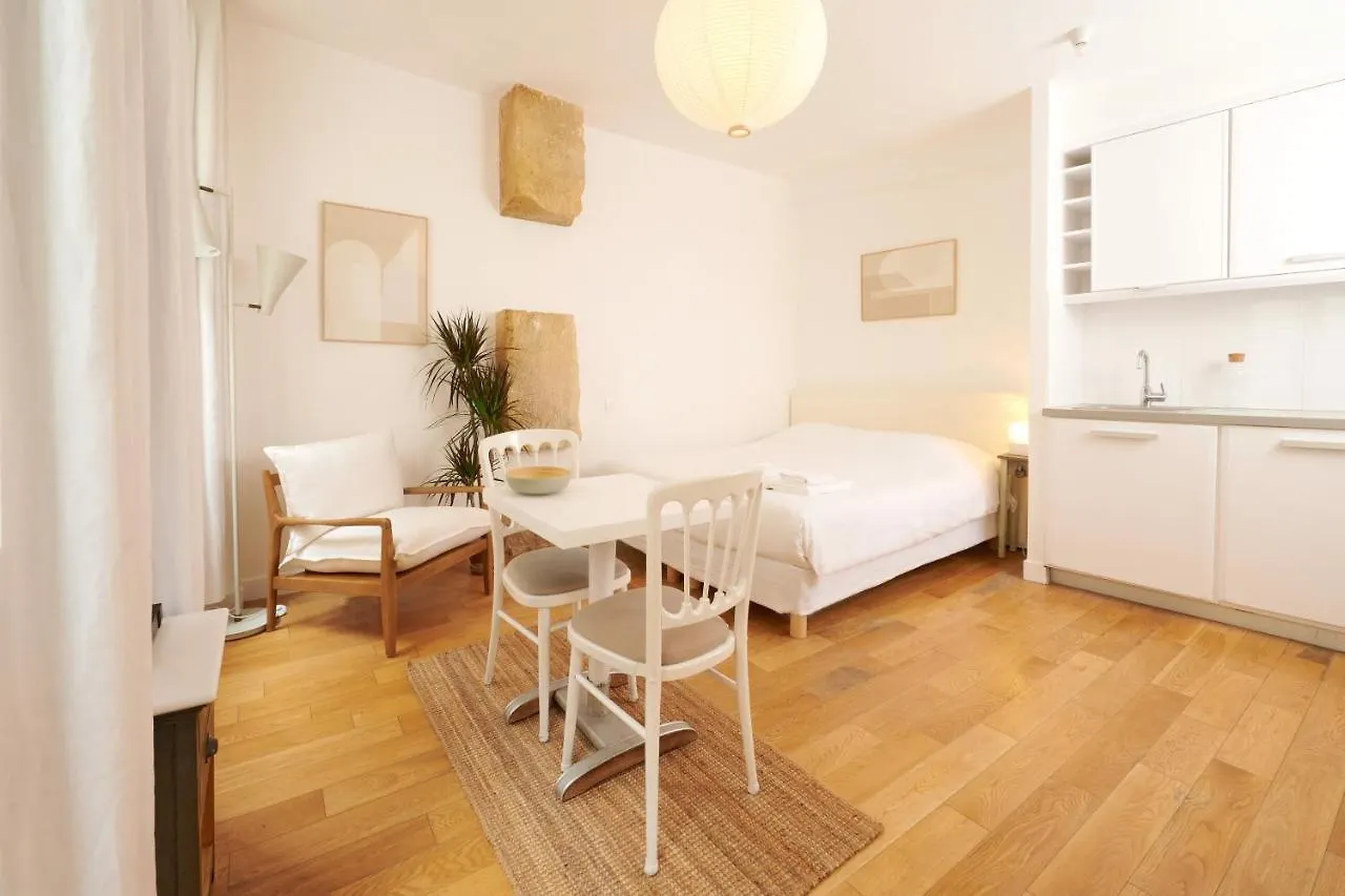 Appartement Vertus Paris France