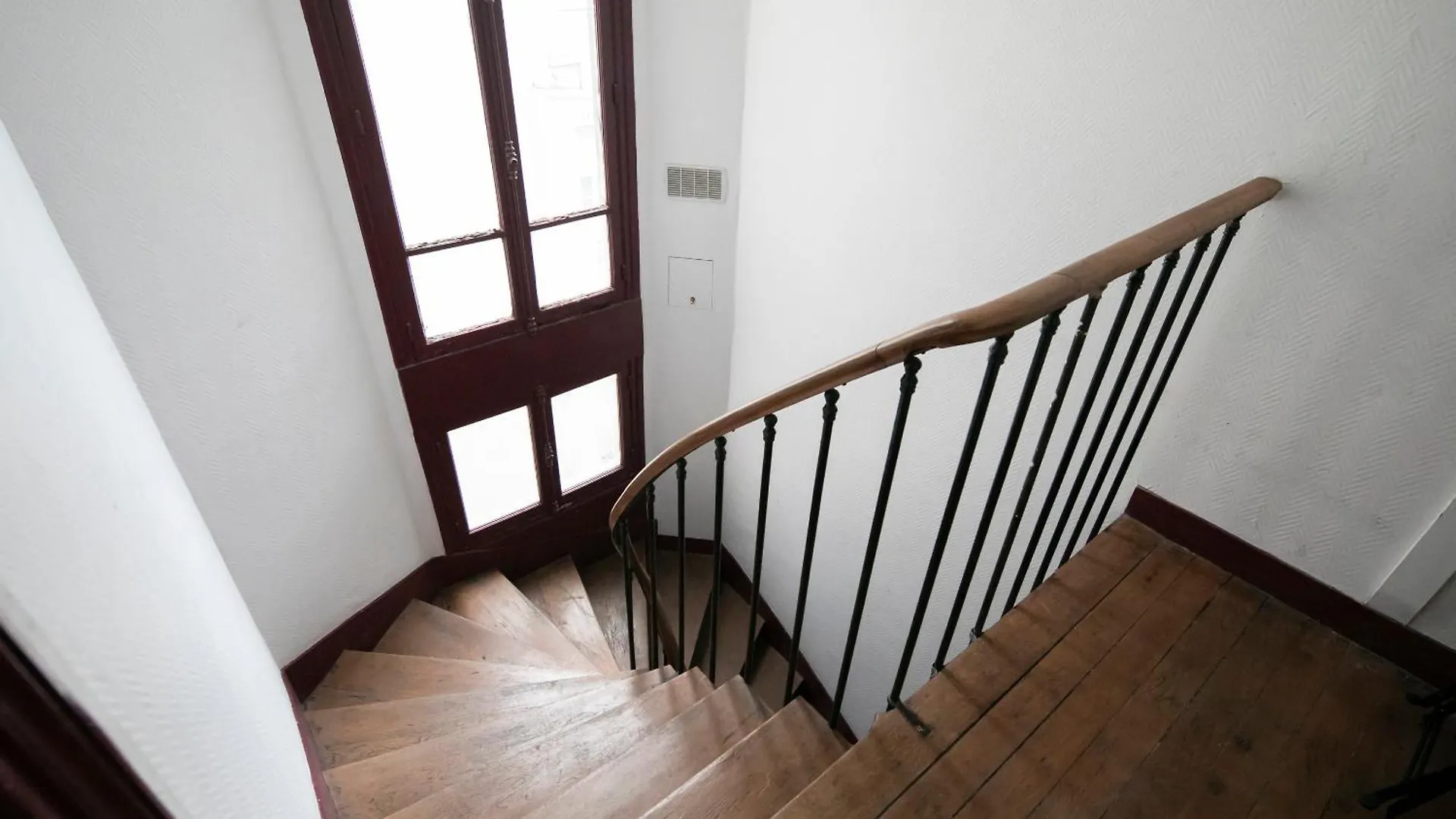 Apartment Appartement Vertus Paris France