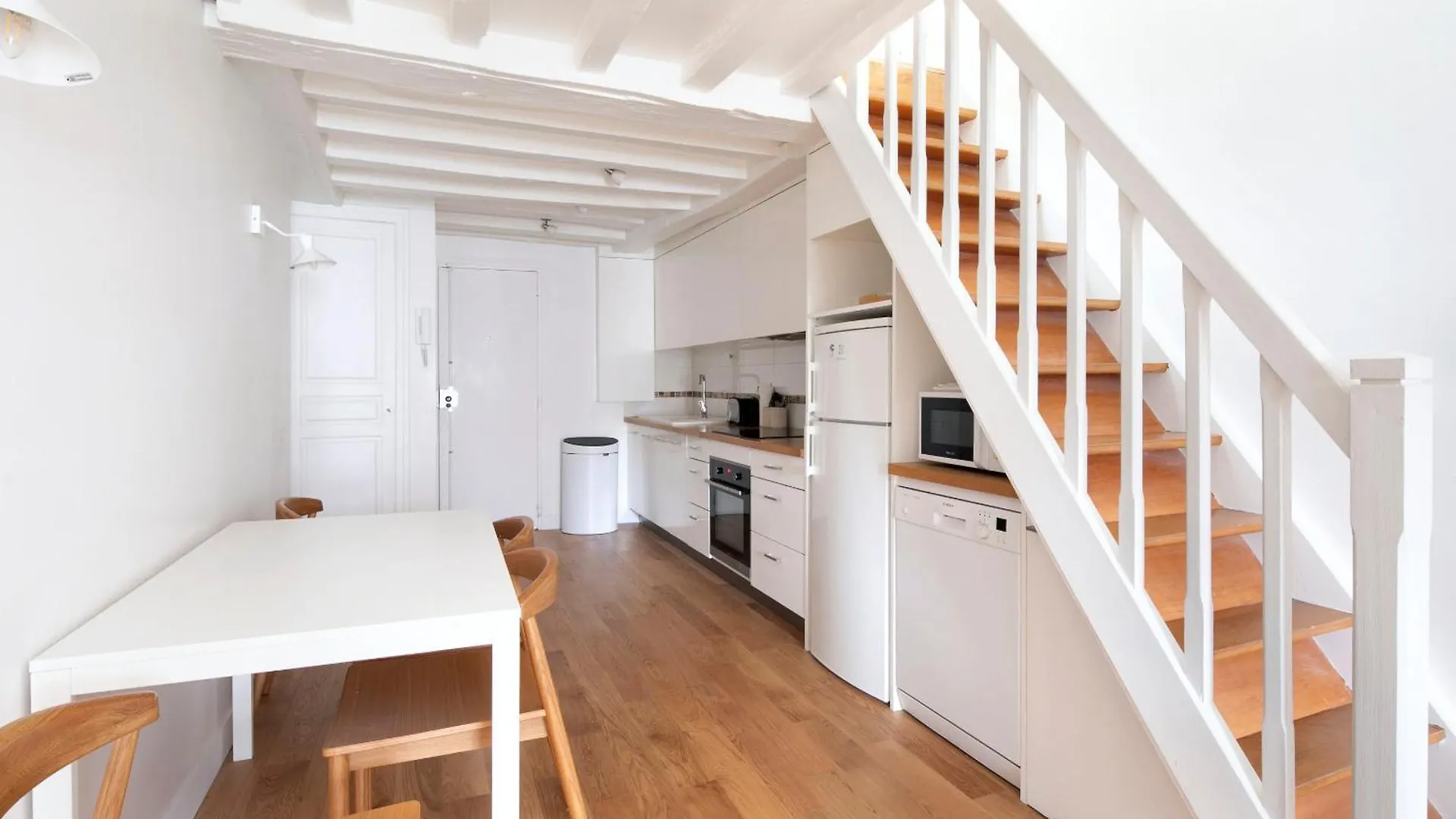 Appartement Vertus Paris Apartment
