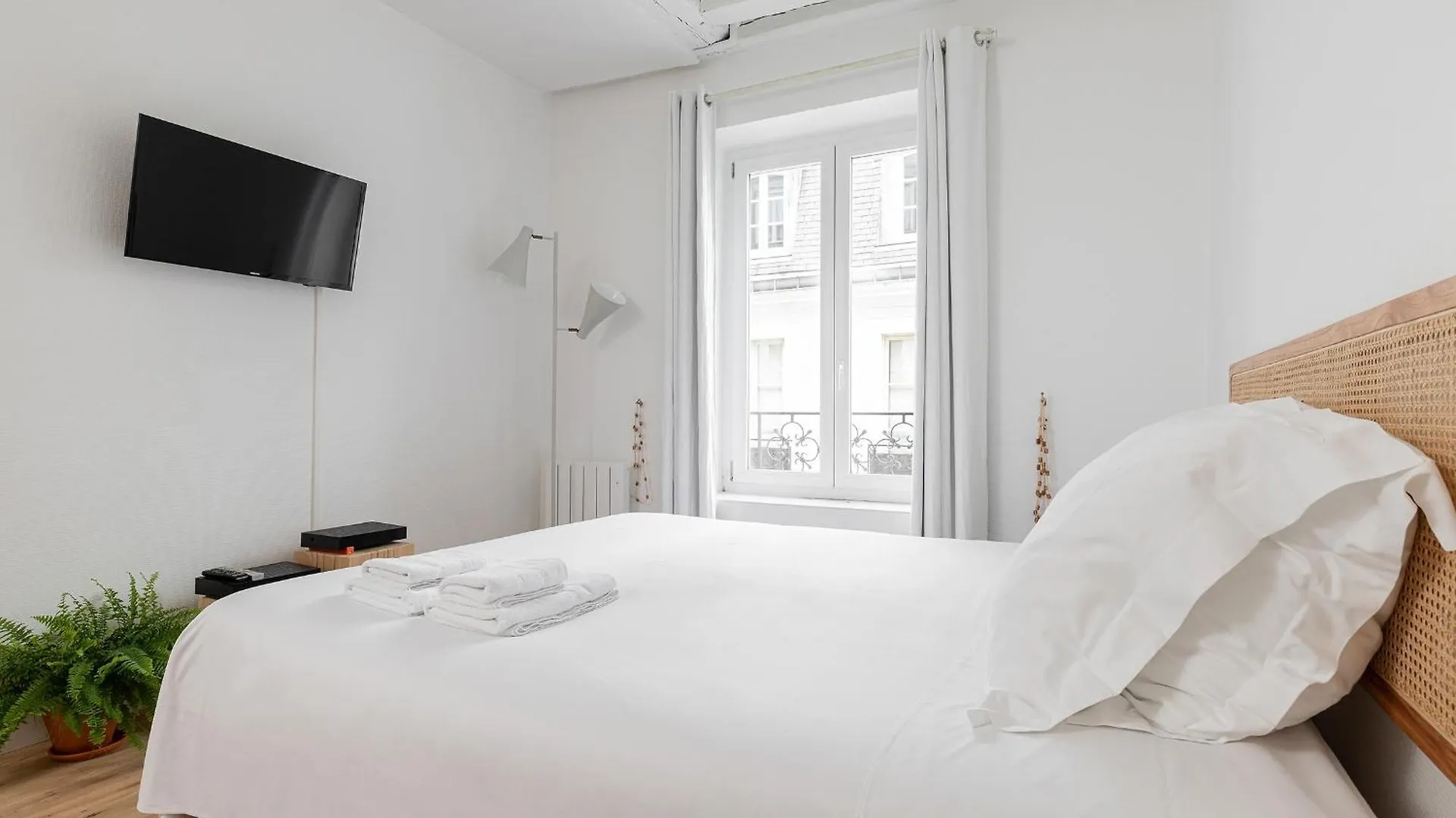 Apartment Appartement Vertus Paris France