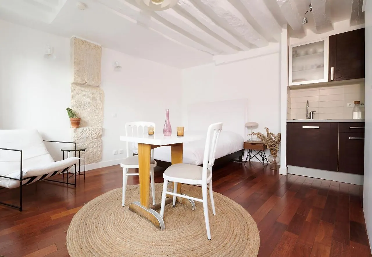 Appartamento Appartement Vertus Parigi